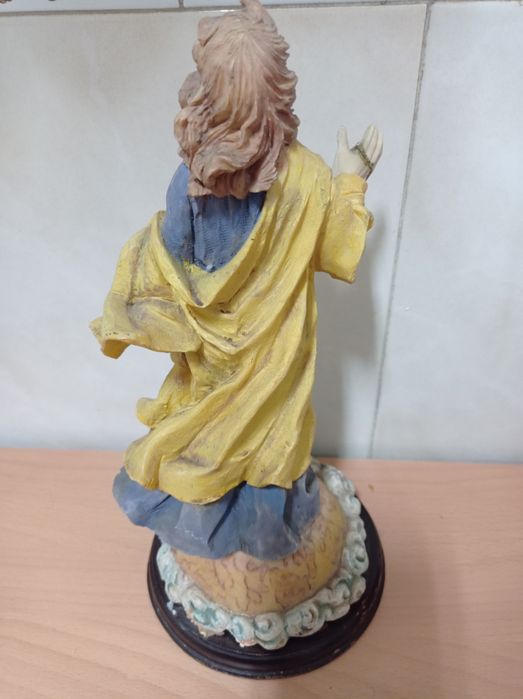 Two Marfinite Statuettes426076748959590401