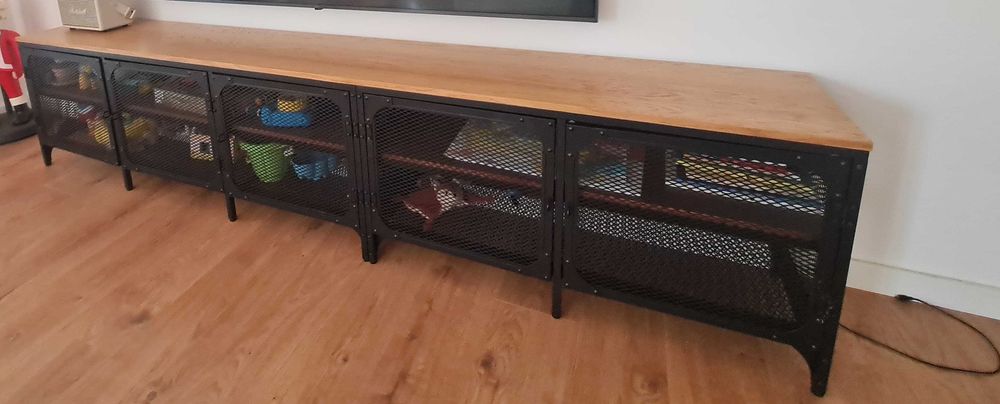 Aparador sala Ikea FJÄLLBO