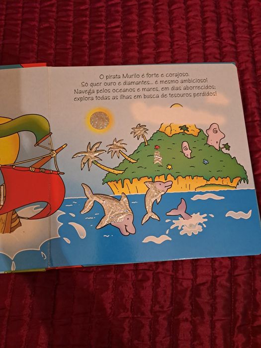 Livro Infantil - A Ilha do Tesouro