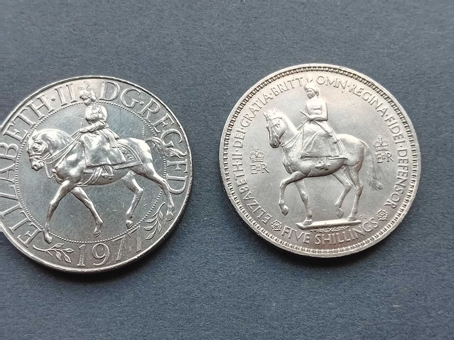 2 moedas, Elizabeth 1977 e 5 Shilings 1953 Elizabeth novas 0,38m/m