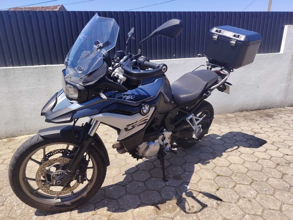 Moto BMW f 750 gs