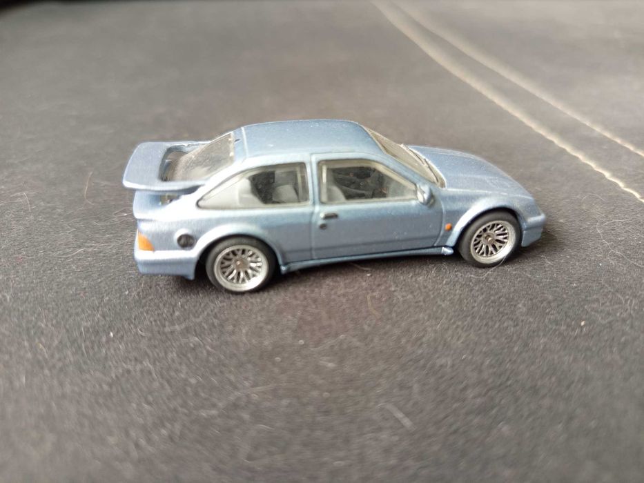 Custom hotwheels  Piękny Ford sierra