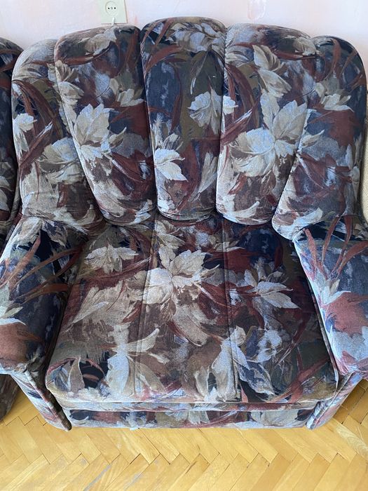 2 розкладні крісла продам