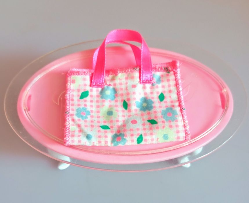 Barbie acessórios para refeição.