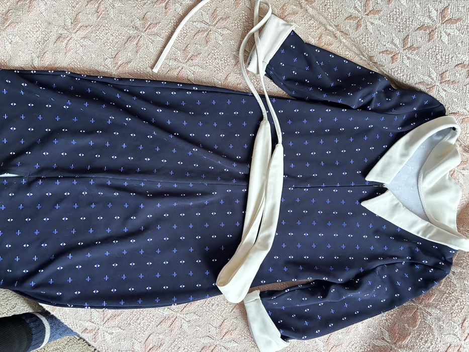 Сукні жіночі нарядні і повсякденні, див фото