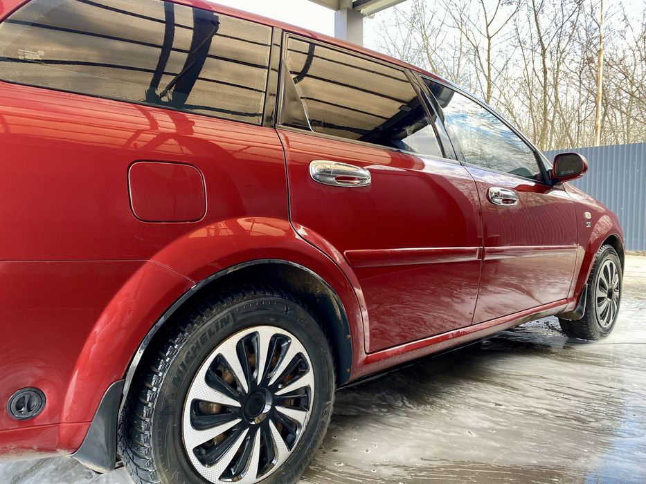 Продається Chevrolet Lacetti 1.8 універсал