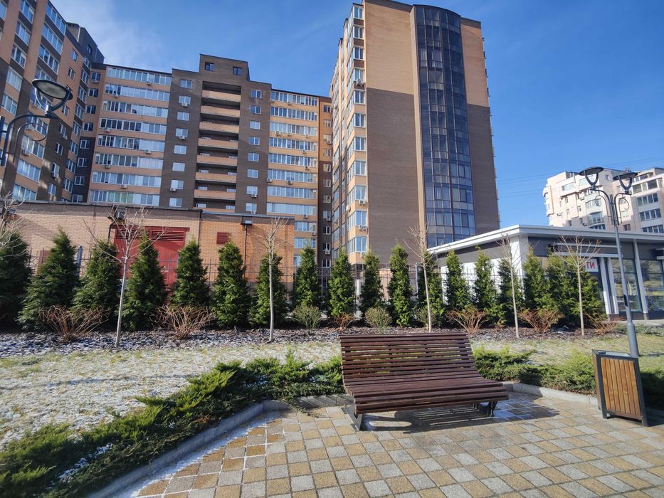 Продаж просторої 3-кімнатної квартири в самому центрі Черкас