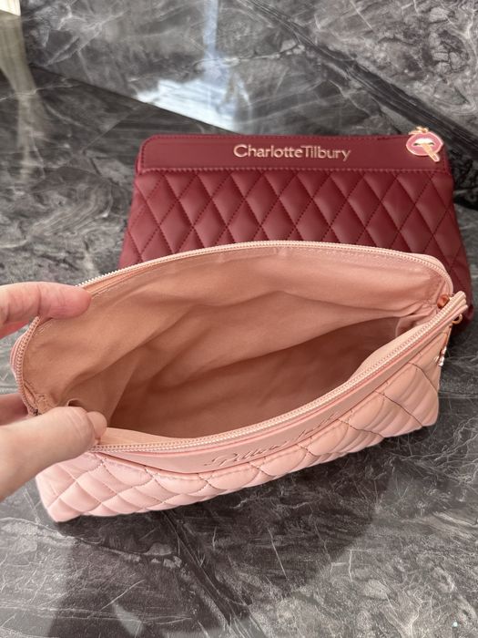 Косметичка Charlotte Tilbury