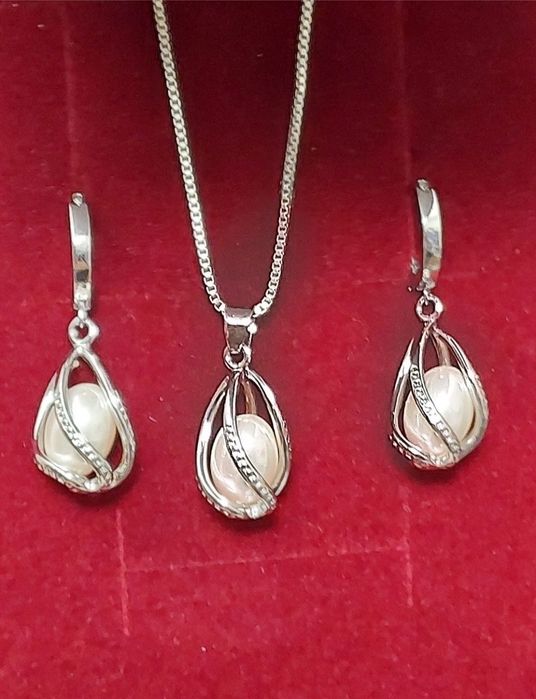 Srebrny komplet biżuterii gr.925 z perłą
