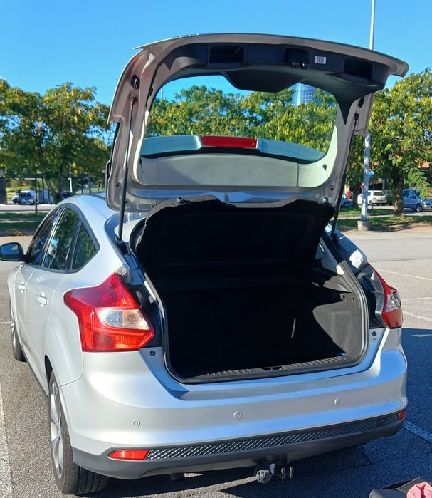 Vendo FORD FOCUS 1.6 TDCI muito estimado