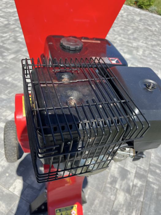 rębak  rozdrabniacz spalinowy 13km