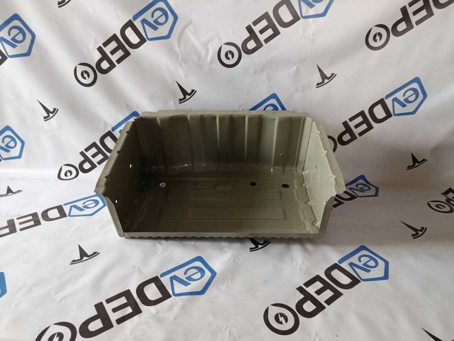 Корпус багажника заднього кузовний (корито металеве) Tesla M3