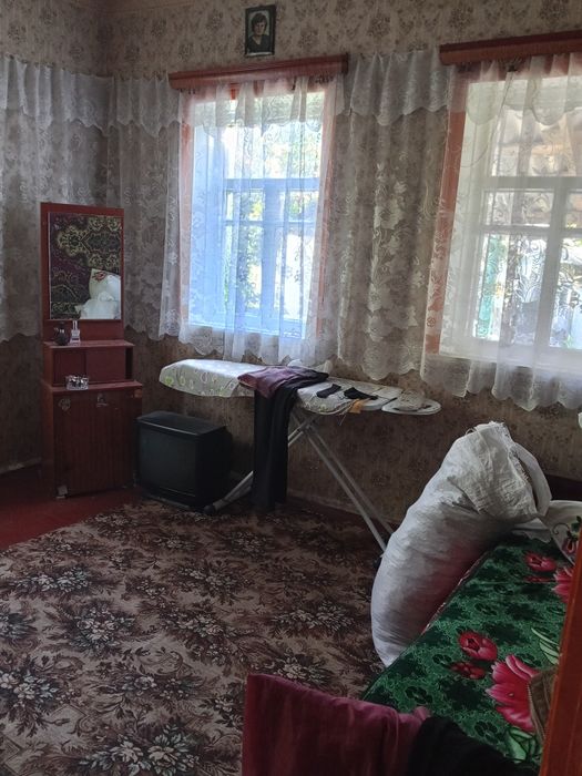 Продаж будинку в селі