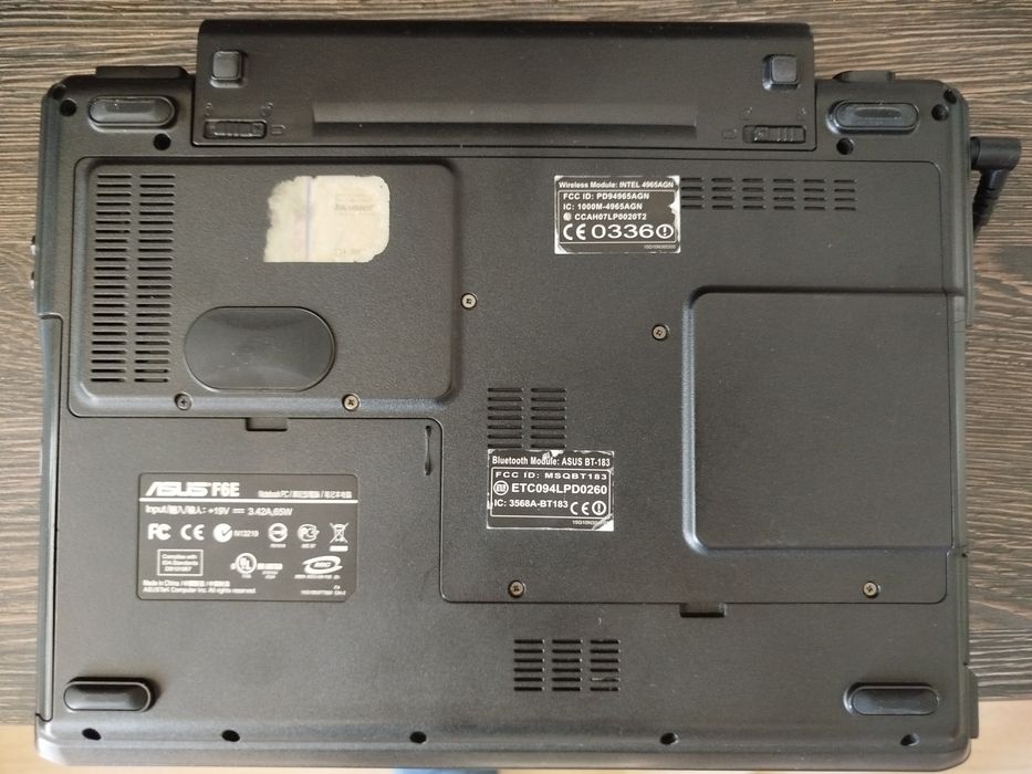 Ноутбук Asus F6E