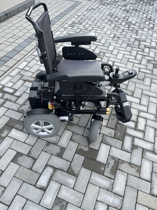 Wózek inwalidzki elektryczny