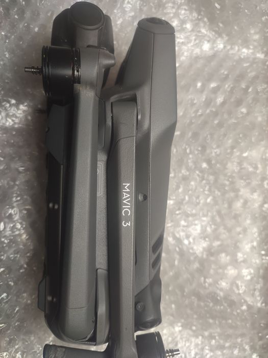 Квадракоптер Dji Mavic 3