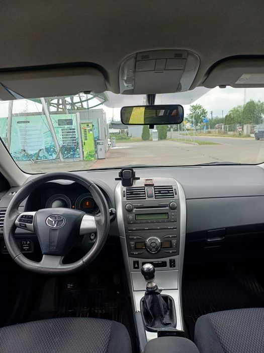 Toyota corolla 2011r