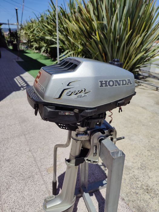 Motor HONDA 2cv para barco