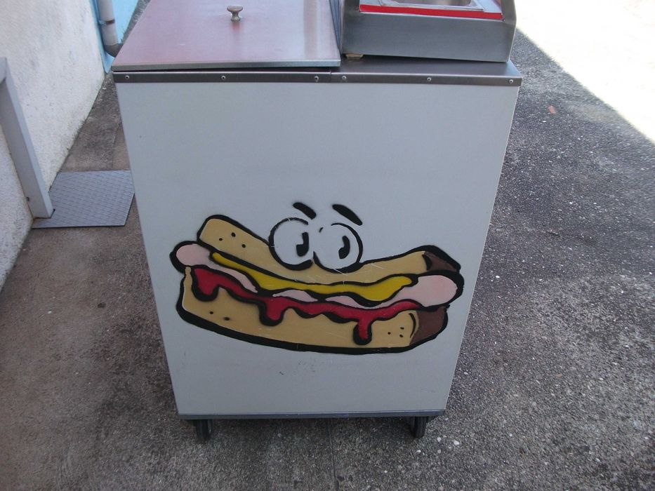 Carrinho de HOT DOGS