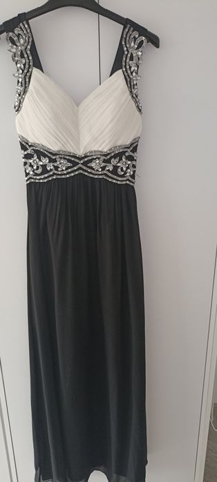 Sprzedam śliczną długą sukienkę