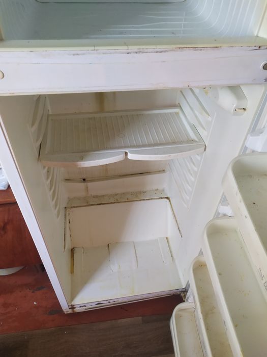 Продам холодильник