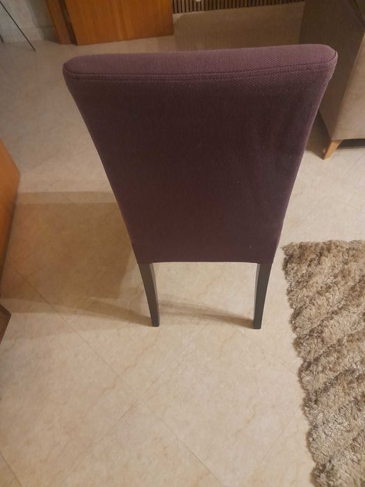 Cadeira usada roxa