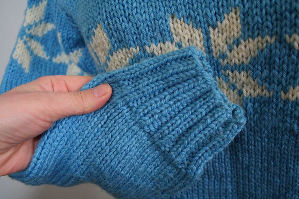 Wełniany Skandynawski niebiesko-biały sweter S/M