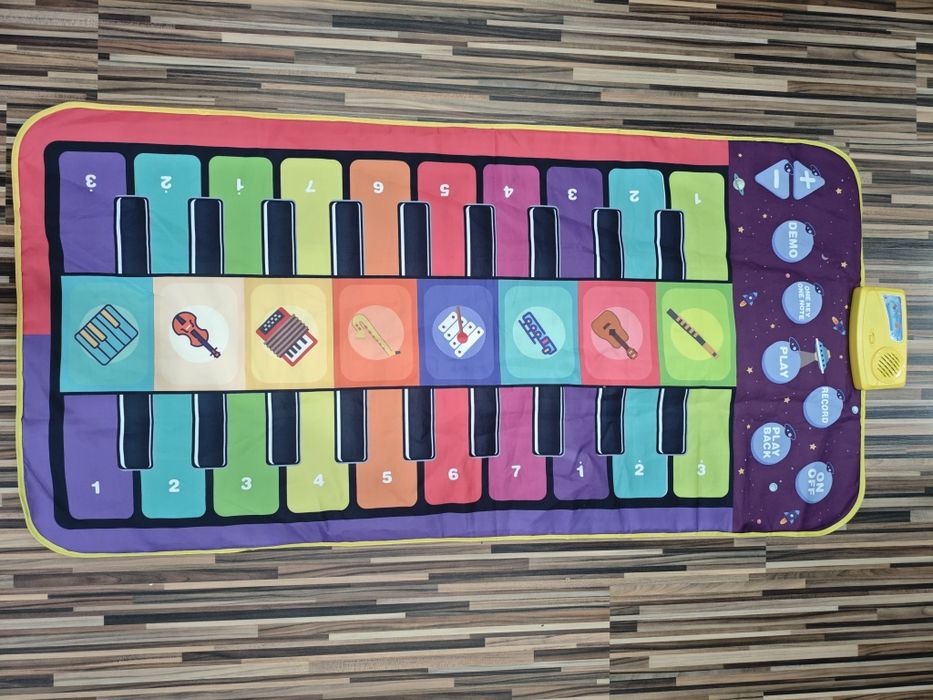 Interaktywna mata muzyczna pianinko