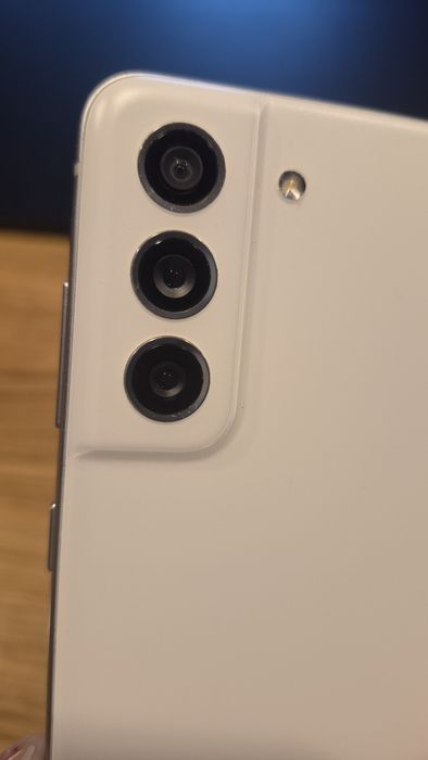 Samsung S21 FE 8G/ 256 GB Biały