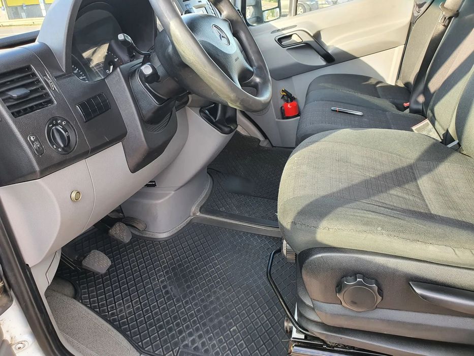 Mercedes-Benz Sprinter Lamar