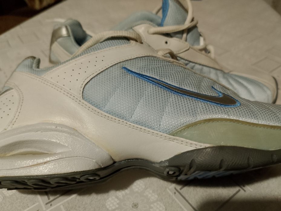 Buty sportowe damskie Nike nowe rozmiar 38,5 wkładki 24,5