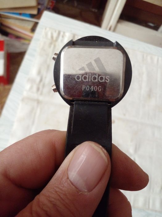 Оригинальные кварцевые наручные часы