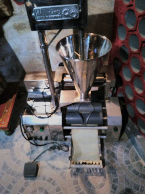 Maquina de Fazer Chamusas Semi Automatico Aco Inoxidavel