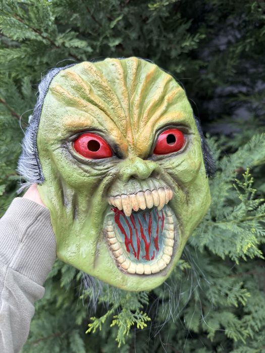 Маски для хеловіну