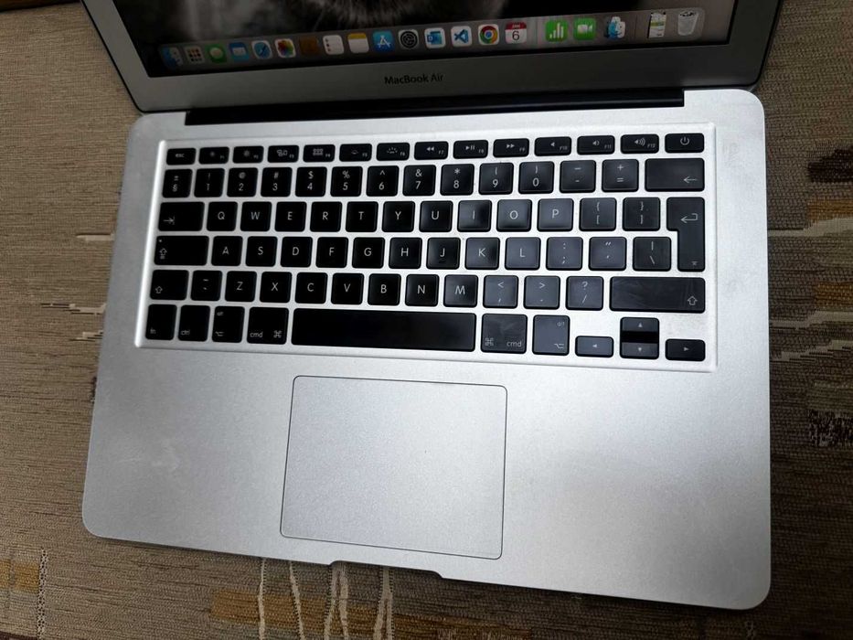 Macbook Air A1466 13.3" 2017 Intel Core i5 8GB/256GB SSD