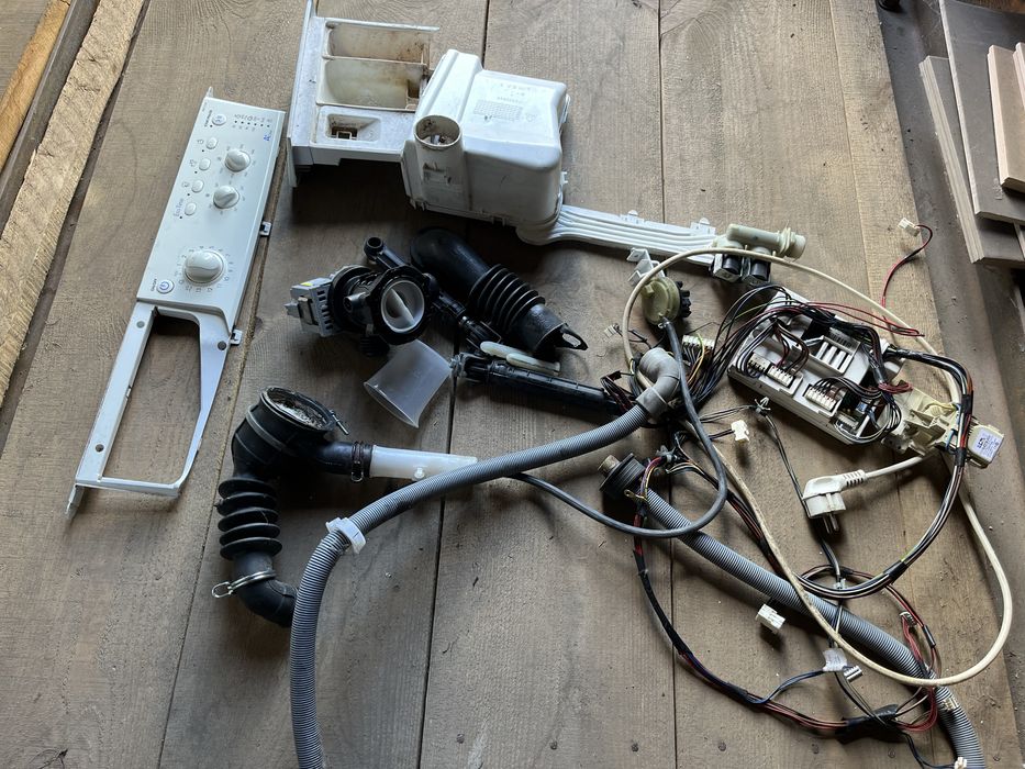 Запчастини для пральної машини Indesit IWC 5105