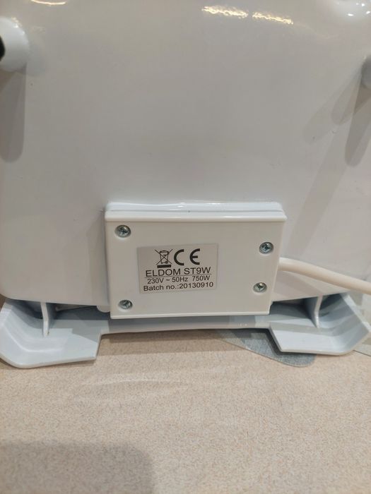 Gofrownica Eldom ST9W