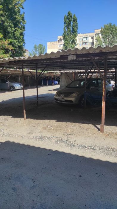 Продам место на крытой стоянке пос.Котовского