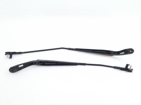 Haste / braço de escova limpa vidros frente direita MAZDA 3 (BK)