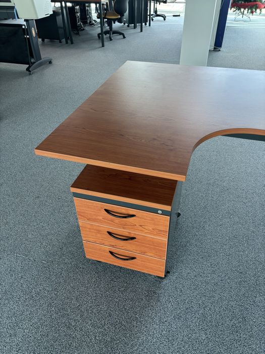 Secretaria de Escritorio 1800 x 1200 Compacta - Multy