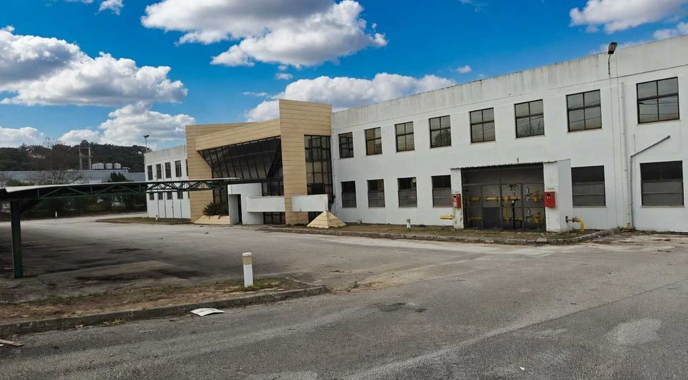 Pavilhão Industrial e Logístico em Torres Novas de 24.880 m² junto à A1, A23 e A13