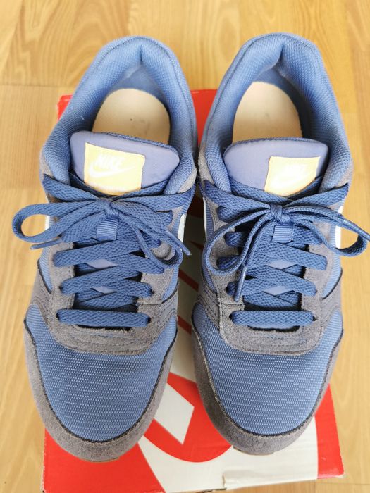 Niebieskie sneakersy damskie Nike 37,5
