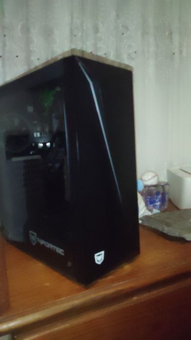 Selling computer tower and components.64283912571907122