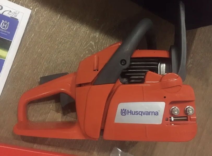 Бензопила Husqvarna 236 СРОЧНО!!!