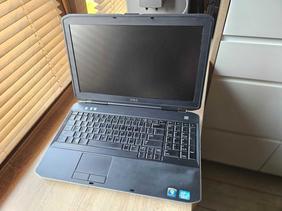 laptop Dell E5530 i5-3340M / 4 GB ram / ssd 256GB / org Win