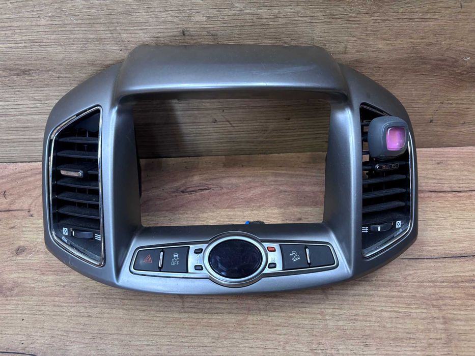Panel radia Chevrolet Captiva