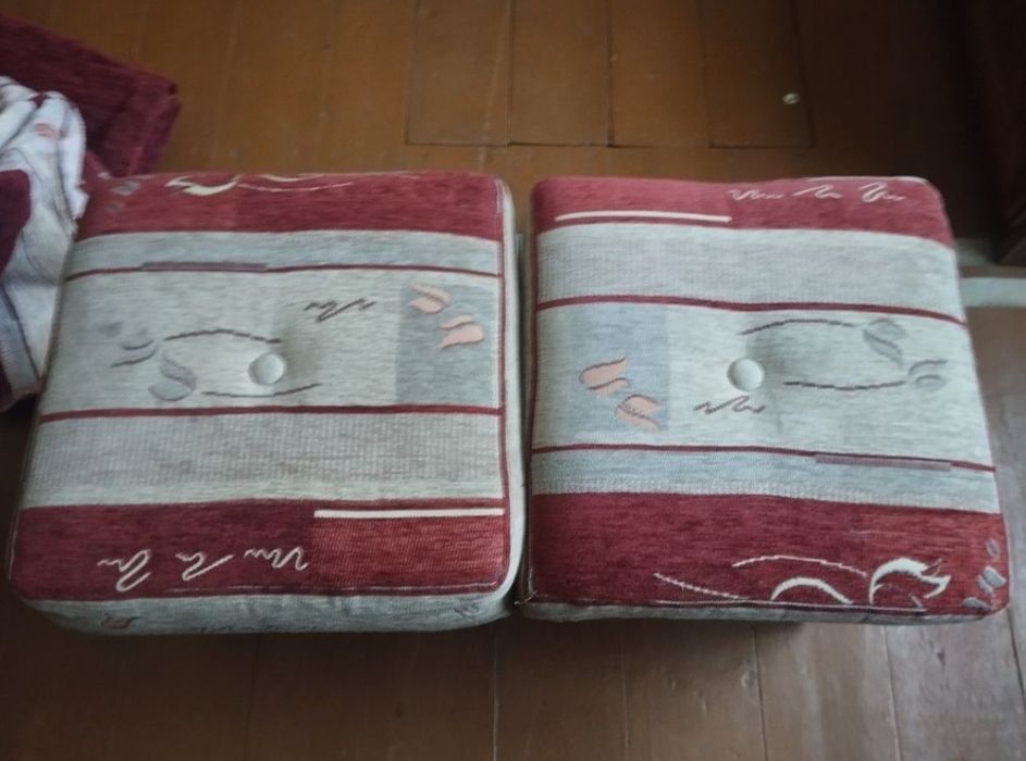 Do 17.03. odbiór 2 pufy.