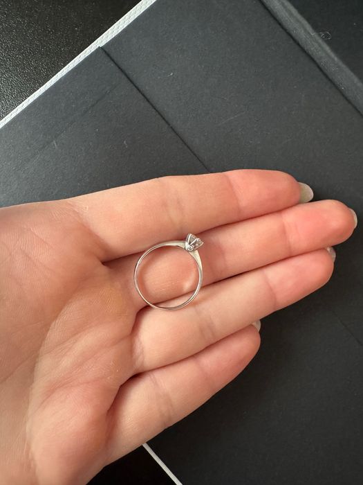 Pierścionek zaręczynowy białe złoto diamenty Savicki