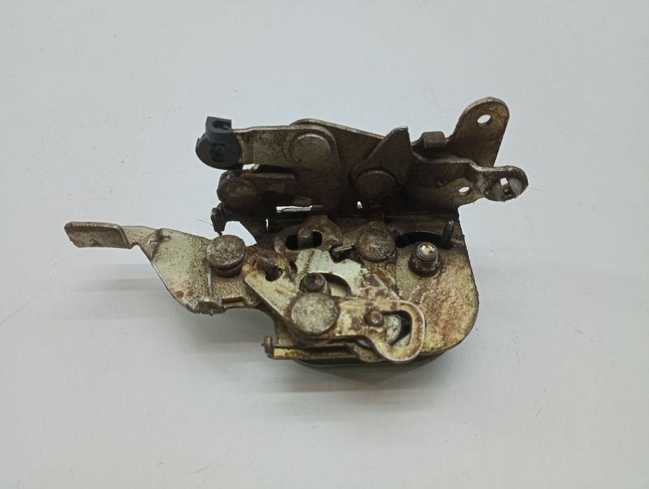 Fecho da Porta Trás Direito - FIAT UNO (146_) | 83 - 06