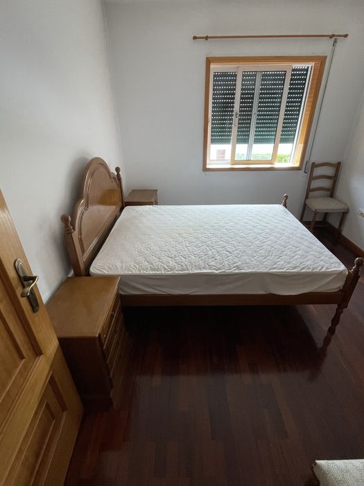 Sala de estar/jantar completa e um quarto